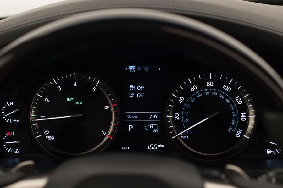  Lexus LX570 2016 года  (фото 21 из 21)